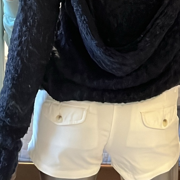 White American Eagle Shorts Junior Size 0 - Picture 3 of 4